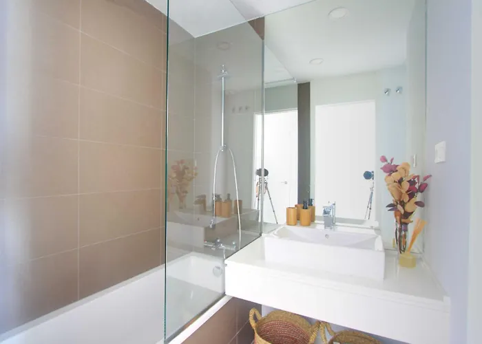 2202 Ocean View * Εστεπόνα