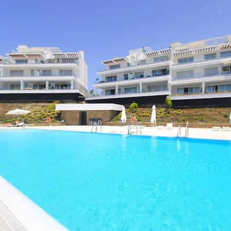 2202 Ocean View Apartment