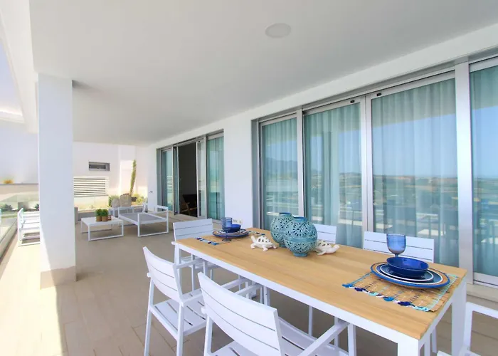 Apartment 2202 Ocean View *